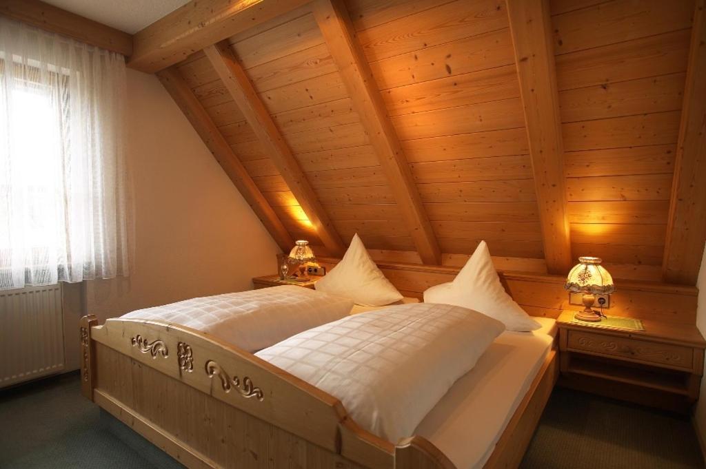 Landgasthof Loewen Neubulach ห้อง รูปภาพ